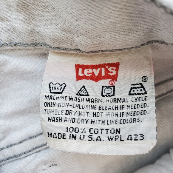 Vintage 90's Levi's 501 Light Gray Buttonfly Jeans - Picture 7 of 11